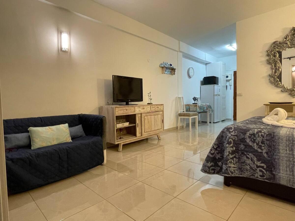 Estudio La Gavota, vista al mar Los Cristianos  Esterno foto